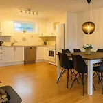 Fjordpust Og Fjellsteg - Apartment *