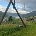 Fjordpust Og Fjellsteg - * Stryn