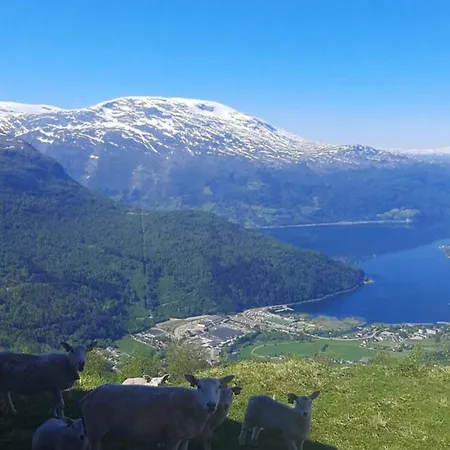 Apartment Fjordpust Og Fjellsteg -