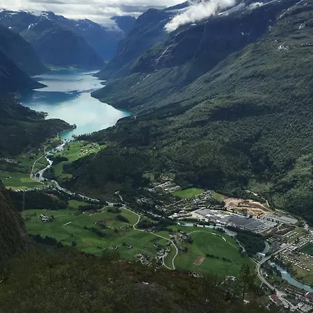 Apartment Fjordpust Og Fjellsteg -
