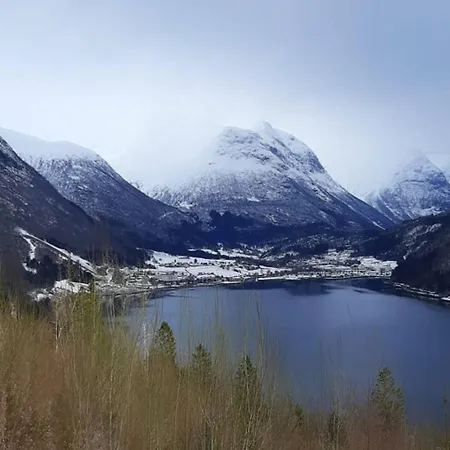 Fjordpust Og Fjellsteg - *