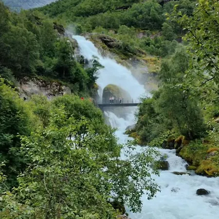 Fjordpust Og Fjellsteg - 公寓 史特林