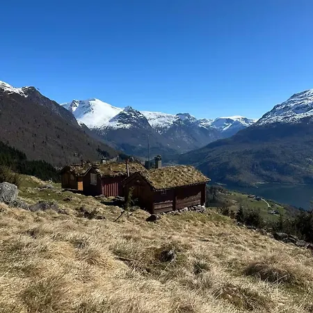 Fjordpust Og Fjellsteg - *