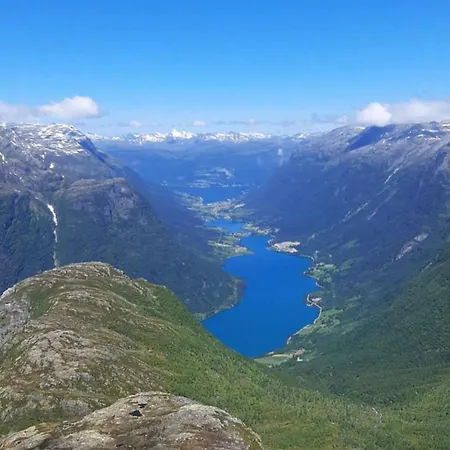 Apartment Fjordpust Og Fjellsteg - Stryn