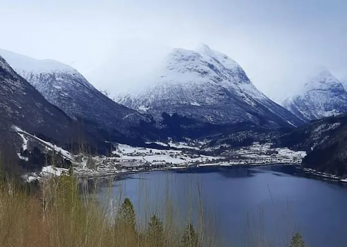 Fjordpust Og Fjellsteg - *